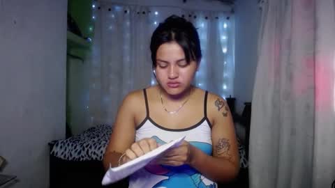 Snapshot of vic_nahomic chatting on November 2025 01:57:01 PM vic_nahomic online show from November 2025 01:57:01 PM