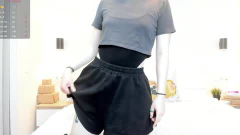 EliQueen online show from April 2026 04:28:01 AM