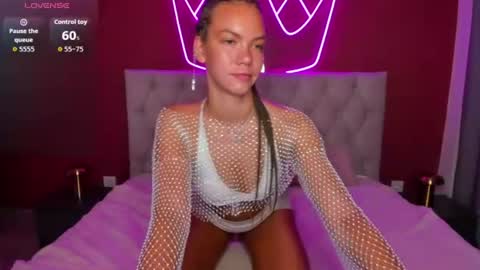 vickie_smith online show from July 2026 01:01:02 AM