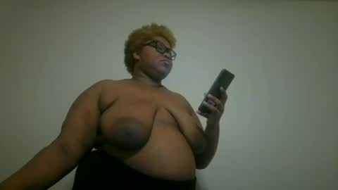 Snapshot of vickiryder56 chatting on November 2025 02:37:02 PM vickiryder56 online show from November 2025 02:37:02 PM