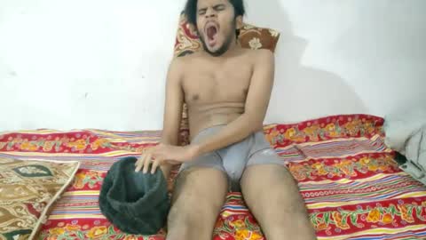 vickpie24 online show from December 2024 11:50:02 AM