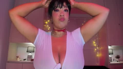 V I C K Y online show from February 2026 12:00:01 PM