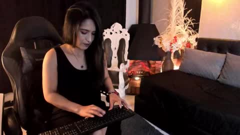 Snapshot of vicky_sst chatting on February 2026 06:11:02 AM Vicky online show from February 2026 06:11:02 AM