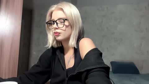 Victoria online show from January 2026 06:28:02 AM