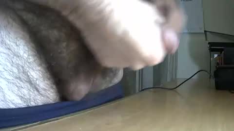 VictorHume online show from November 2025 11:49:02 PM