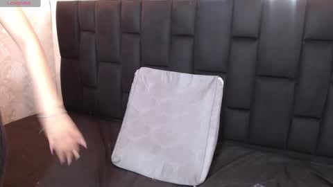 Snapshot of victoria017 chatting on January 2025 03:54:01 AM Victoria online show from January 2025 03:54:01 AM