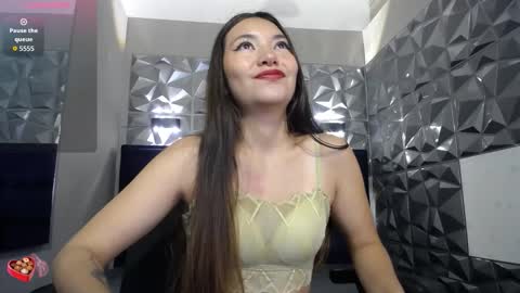 Snapshot of victoria017 chatting on October 2025 02:44:01 AM Victoria online show from October 2025 02:44:01 AM