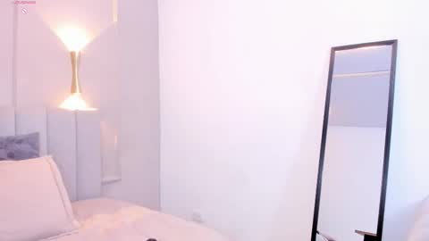 victoria  online show from February 2026 07:54:02 PM