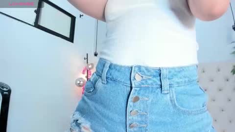 Victoria online show from October 2025 07:27:01 PM