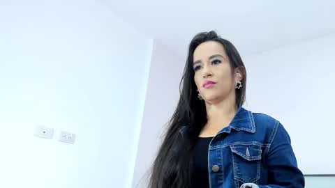 Snapshot of victoria_cooper3 chatting on October 2025 11:44:02 AM valentina online show from October 2025 11:44:02 AM