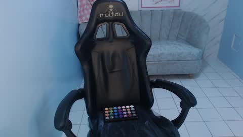 Victoria online show from April 2026 01:01:01 PM