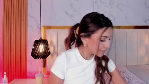 Snapshot of victoria_joliegb chatting on January 2025 02:58:02 PM Victoria Lozano online show from January 2025 02:58:02 PM