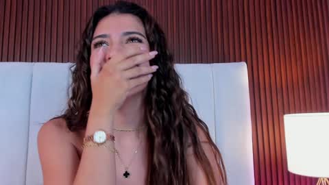 Snapshot of victoria_joliegb chatting on January 2025 06:54:01 PM Victoria Lozano online show from January 2025 06:54:01 PM