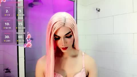 Victoria online show from November 2025 07:23:02 PM