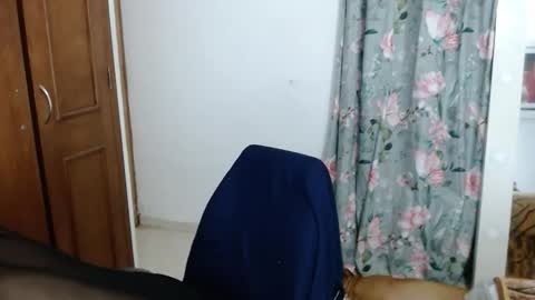 victoria online show from September 2025 03:00:02 AM