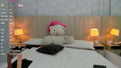 victoria_pachon online show from March 2026 07:02:02 PM