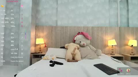 victoria_pachon online show from April 2026 07:07:02 PM