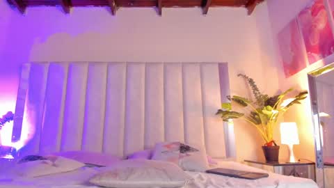 Snapshot of victoria_rash chatting on December 2024 05:48:01 PM VICTORIA online show from December 2024 05:48:01 PM