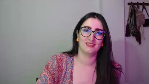 Victoria online show from April 2026 08:57:01 PM