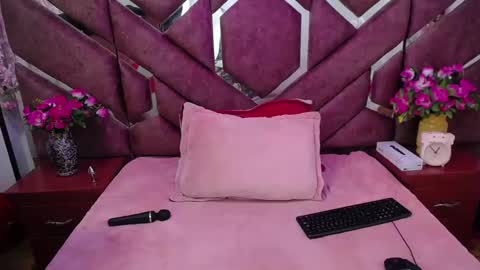 Victoria online show from March 2025 07:17:02 PM