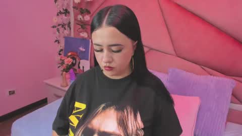 Victoria online show from September 2025 07:51:02 PM