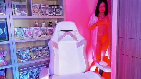 Snapshot of victoria_se chatting on December 2025 06:19:01 AM Victoria online show from December 2025 06:19:01 AM