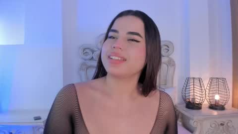 Snapshot of victoria_vallejo chatting on December 2024 02:39:02 PM victoria  online show from December 2024 02:39:02 PM