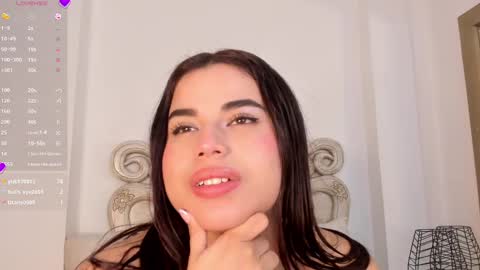 Snapshot of victoria_vallejo chatting on March 2025 02:37:01 PM victoria  online show from March 2025 02:37:01 PM