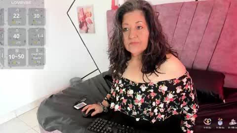 victoriaa_anderson_ online show from November 2025 12:53:01 PM