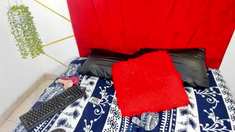 victoriaa_anderson_ online show from December 2025 12:17:01 AM