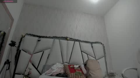 Victoria Sofia online show from December 2025 07:09:01 PM