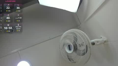 VICTORIA online show from April 2026 11:03:02 AM