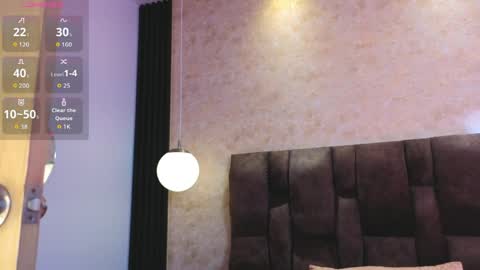 Victoria Andrade online show from April 2026 12:38:01 PM