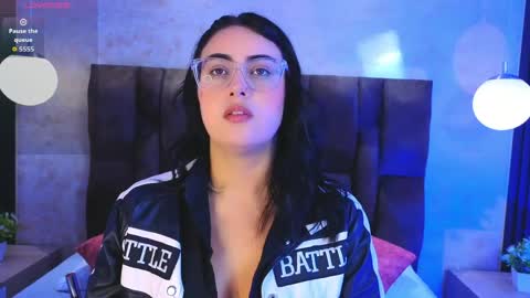 Victoria Andrade online show from April 2026 12:23:01 PM