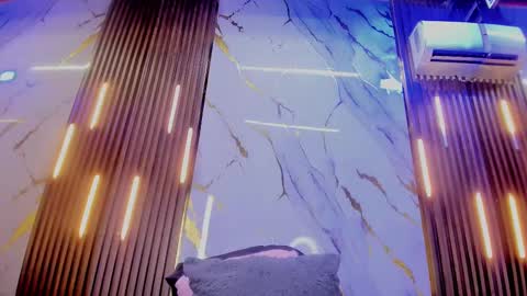 Victoria  online show from October 2025 08:51:01 PM