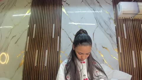 Victoria  online show from March 2026 08:35:02 PM