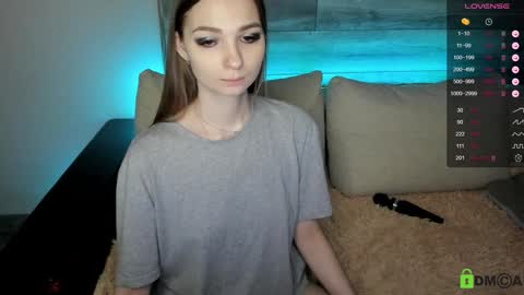 Snapshot of victoriakittty chatting on December 2024 11:25:01 PM Victoria online show from December 2024 11:25:01 PM