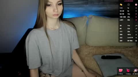 Snapshot of victoriakittty chatting on November 2025 12:13:01 AM Victoria online show from November 2025 12:13:01 AM