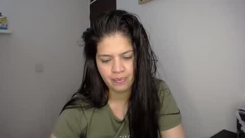 victorialg online show from December 2025 09:10:02 PM