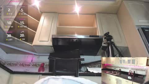 Victoria online show from November 2025 11:58:01 AM