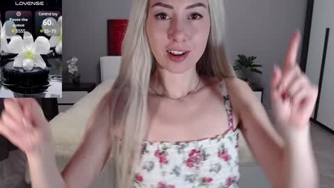 VictoriaTiger online show from December 2024 11:06:01 AM