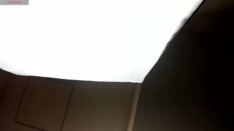 Snapshot of victoriia_vixen chatting on December 2025 09:42:02 PM Victoria Vixen online show from December 2025 09:42:02 PM