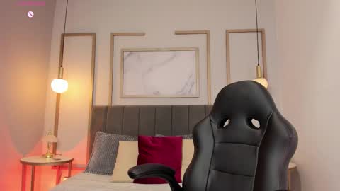 Snapshot of victoriia_vixen chatting on January 2026 09:52:02 PM Victoria Vixen online show from January 2026 09:52:02 PM