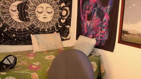 Victorino Jhonson online show from December 2024 05:42:02 PM