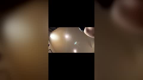 qvistoo online show from January 2026 01:09:02 AM