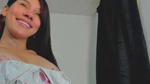 Snapshot of victorya_sweet3 chatting on February 2025 03:45:01 AM Victoria online show from February 2025 03:45:01 AM