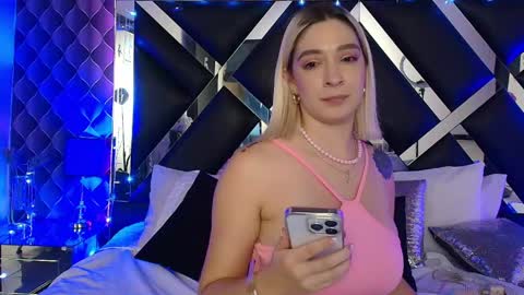 victtoria lee online show from May 2026 12:18:01 AM