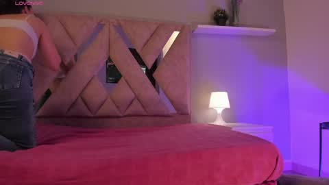 Snapshot of viictoria_becker chatting on April 2026 11:30:02 AM Victoria online show from April 2026 11:30:02 AM
