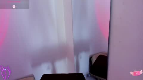 Snapshot of viioleett_cum chatting on May 2026 01:39:02 PM viioleett_cum online show from May 2026 01:39:02 PM