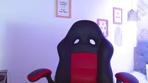 Snapshot of viiolleta chatting on January 2025 06:32:01 PM viioleta online show from January 2025 06:32:01 PM